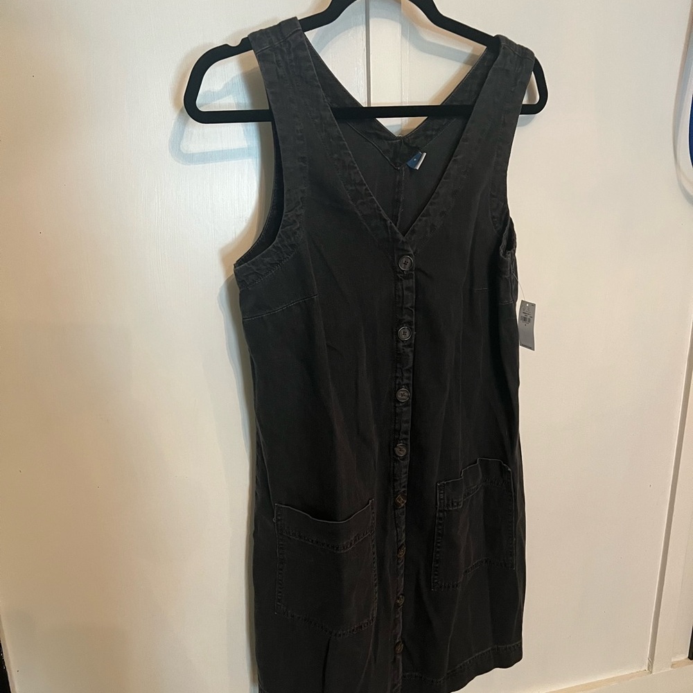 Old Navy Black Sleeveless Jumper Dress with Front Buttons